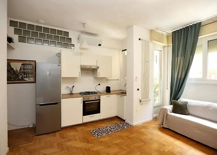 Citylife Area Charming Studio